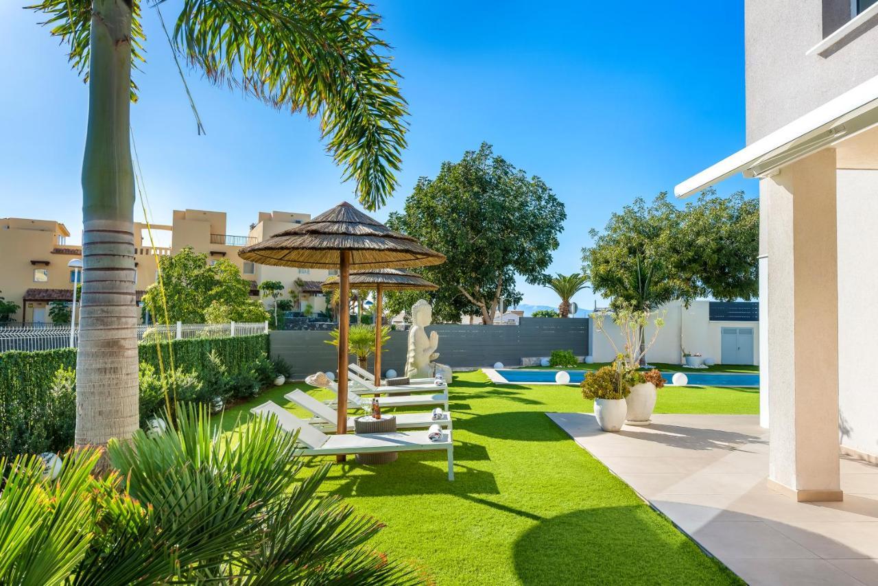Villa Oasis Buddha Garden By Sunkeyrents أذيخي المظهر الخارجي الصورة